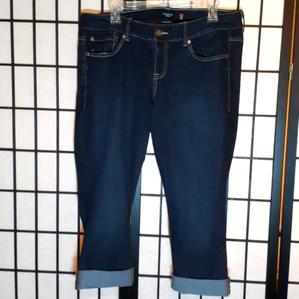 Torrid stretch denim Capri jeans